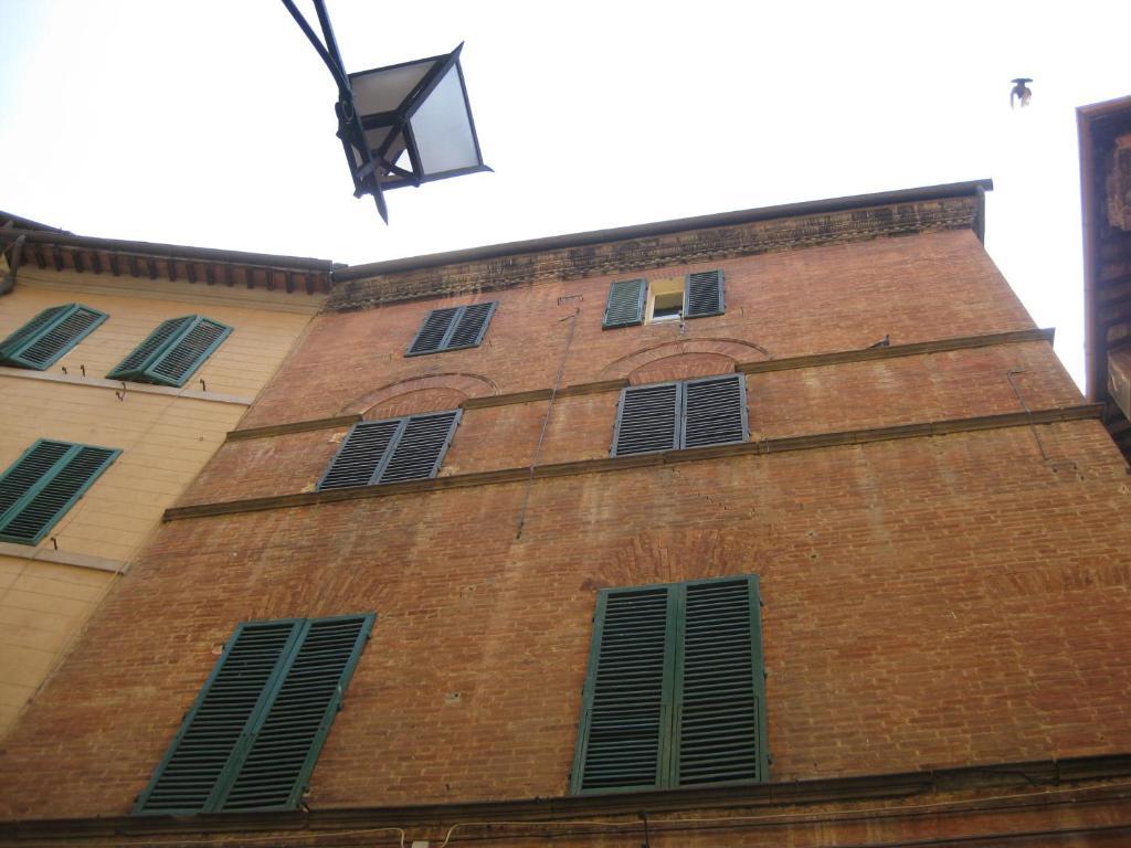 Palazzo Masi Bed & Breakfast Siena Exterior photo